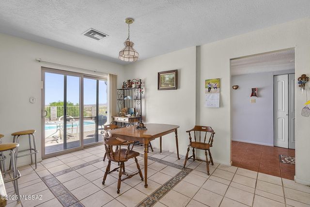 888 Cree Lane, Rio Rico, AZ 85648