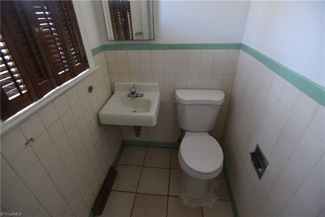 3808 Cash Drive, Winston-salem, NC 27107