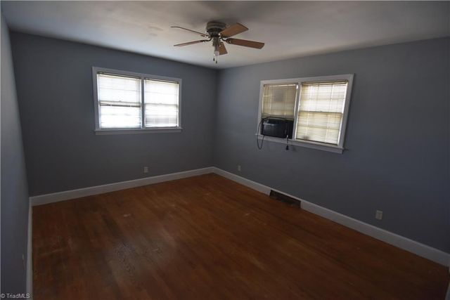 3808 Cash Drive, Winston-salem, NC 27107