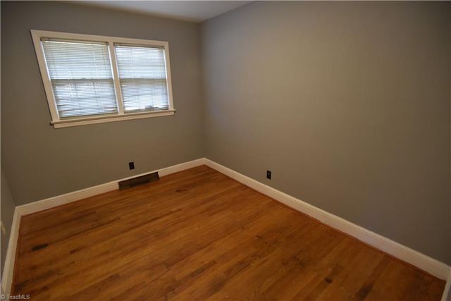 3808 Cash Drive, Winston-salem, NC 27107