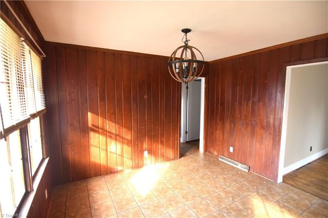 3808 Cash Drive, Winston-salem, NC 27107