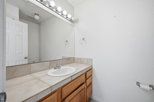 3177 Renaissance Drive SE, Rio Rancho, NM 87124