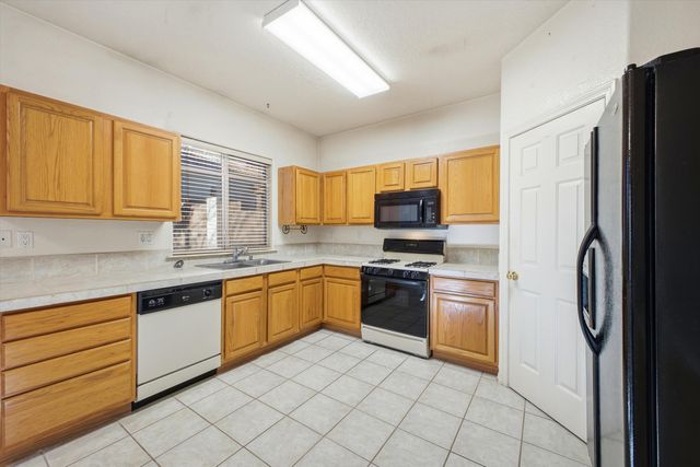 3177 Renaissance Drive SE, Rio Rancho, NM 87124