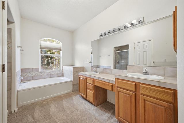 3177 Renaissance Drive SE, Rio Rancho, NM 87124