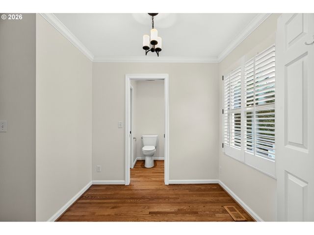 4021 Sw COUNCIL CREST Dr, Portland, OR 97239