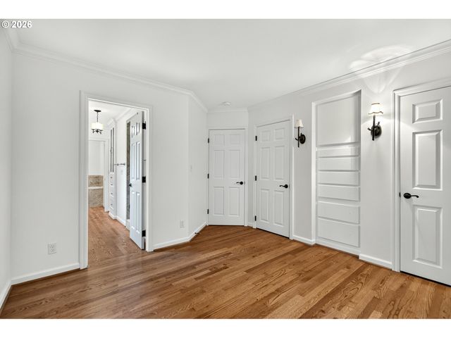 4021 Sw COUNCIL CREST Dr, Portland, OR 97239