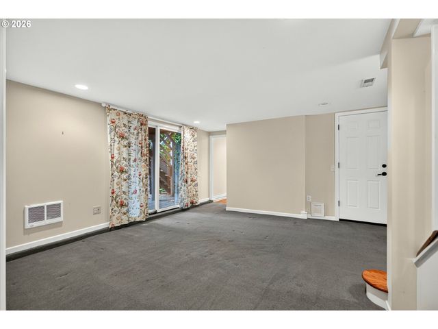 4021 Sw COUNCIL CREST Dr, Portland, OR 97239