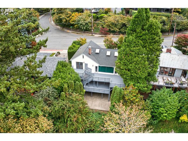 4021 Sw COUNCIL CREST Dr, Portland, OR 97239