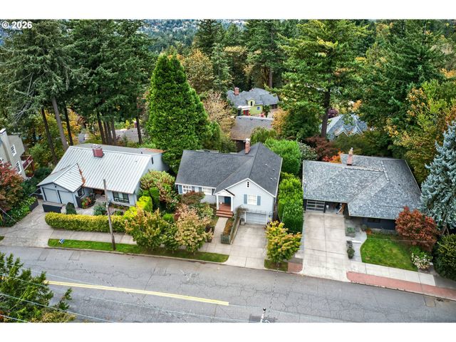 4021 Sw COUNCIL CREST Dr, Portland, OR 97239