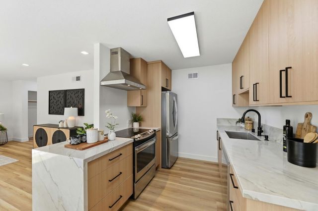 1097 Ribisi Circle, San Jose, CA 95131