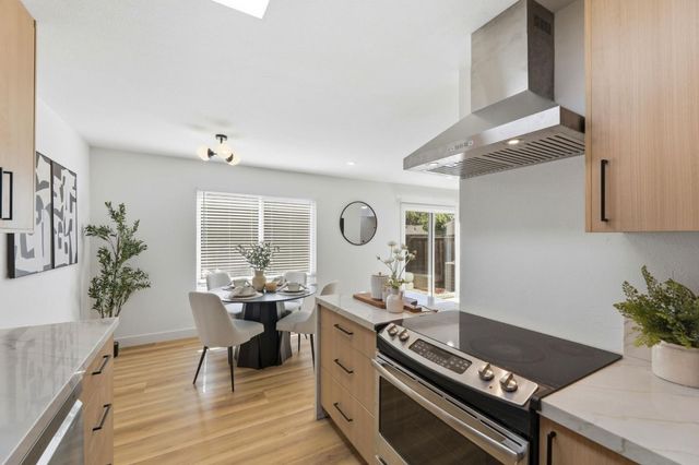 1097 Ribisi Circle, San Jose, CA 95131