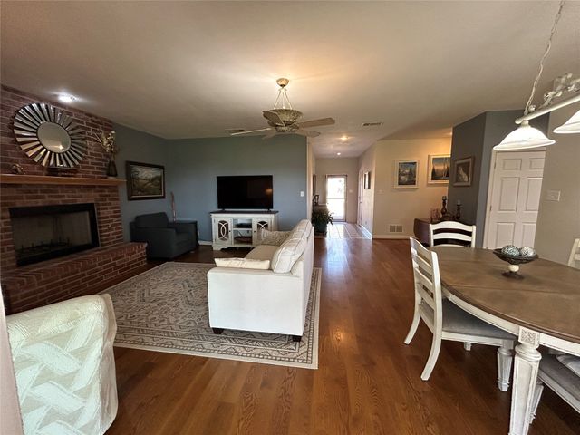 165 Seaside Drive, Gun Barrel City, TX 75156