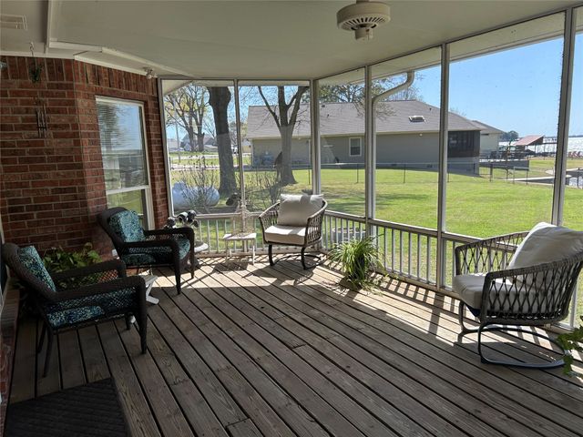 165 Seaside Drive, Gun Barrel City, TX 75156