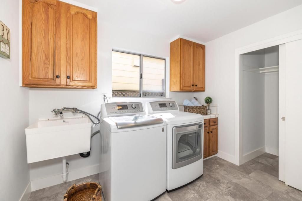 Image 27 of property listing at 411 Elm Avenue, San Bruno, CA 94066