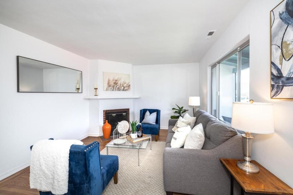 Image 4 of property listing at 411 Elm Avenue, San Bruno, CA 94066