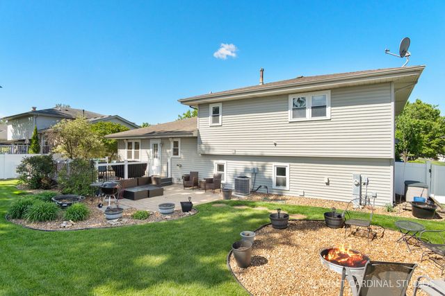 652 Princeton Lane, New Lenox, IL 60451