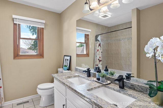 652 Princeton Lane, New Lenox, IL 60451