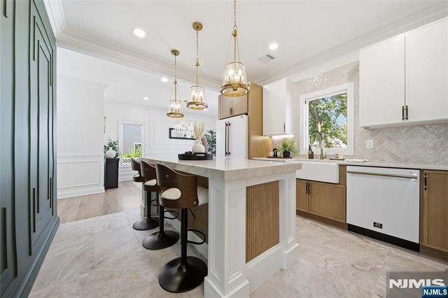 28-07 Zachary Terrace, Fair Lawn, NJ 07410