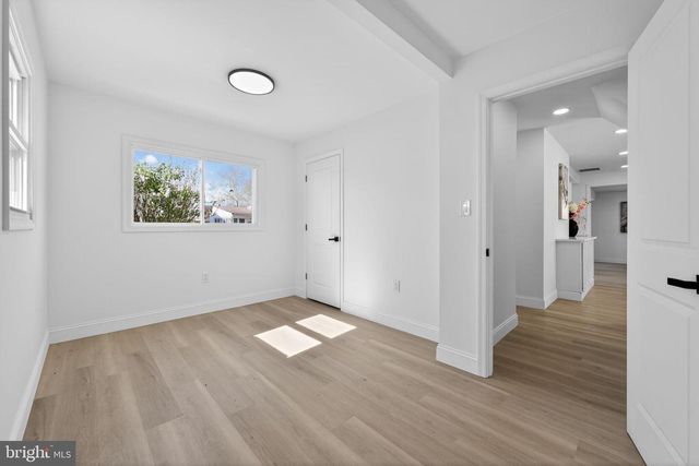 50 AUTUMN LN, Levittown, PA 19055