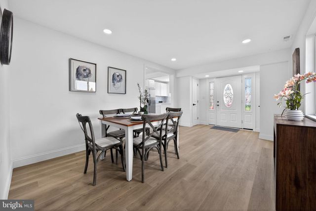 50 AUTUMN LN, Levittown, PA 19055