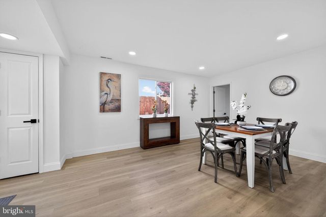 50 AUTUMN LN, Levittown, PA 19055