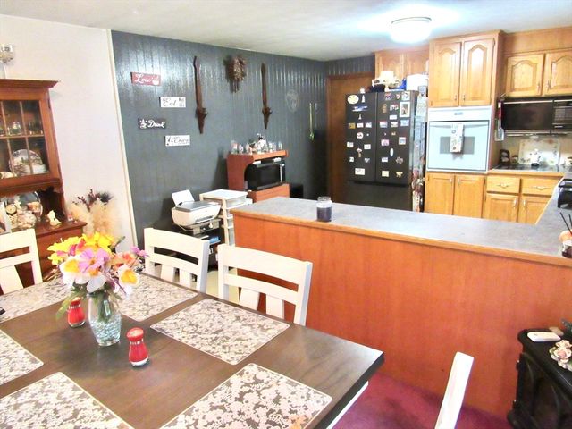 1117 Overlook Dr, Palmer, MA 01069