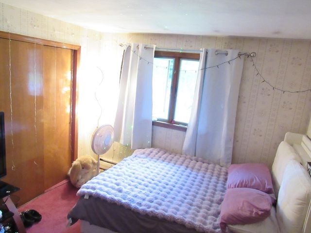 1117 Overlook Dr, Palmer, MA 01069
