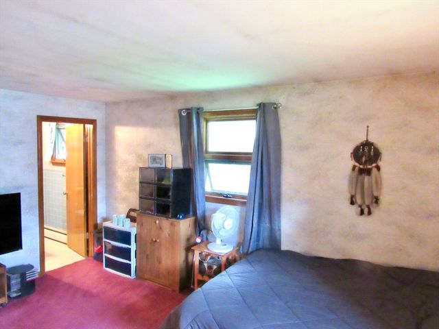 1117 Overlook Dr, Palmer, MA 01069