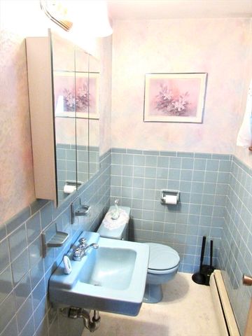 1117 Overlook Dr, Palmer, MA 01069