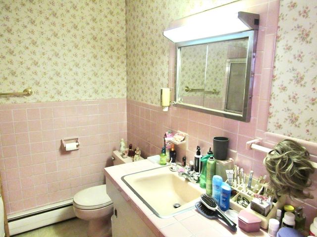 1117 Overlook Dr, Palmer, MA 01069