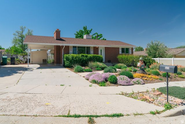 322 E LANE CIR, Sandy, UT 84070