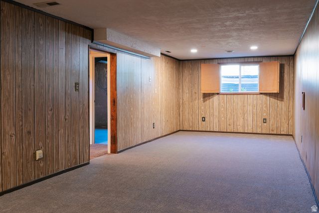 322 E LANE CIR, Sandy, UT 84070
