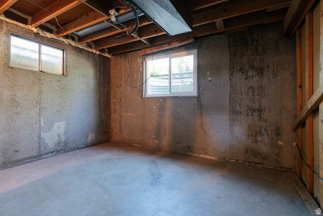 322 E LANE CIR, Sandy, UT 84070
