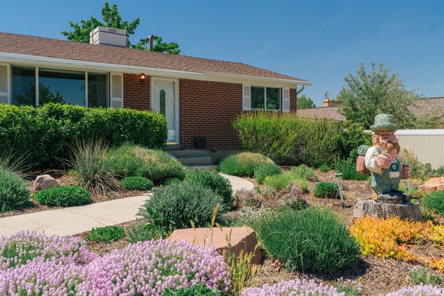 322 E LANE CIR, Sandy, UT 84070