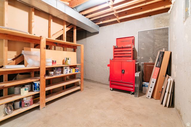 322 E LANE CIR, Sandy, UT 84070