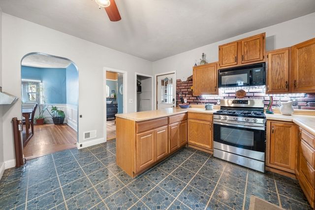 38 Hope Street, Attleboro, MA 02703