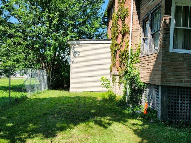 6926 S Vernon Avenue, Chicago, IL 60637