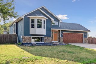 10902 Idaho Avenue N, Champlin, MN 55316