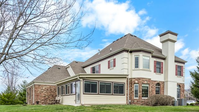 1607 Chestnut Grove Court, Champaign, IL 61822