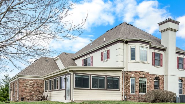 1607 Chestnut Grove Court, Champaign, IL 61822