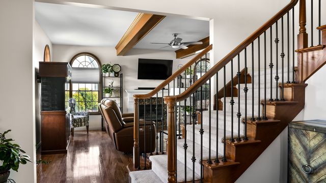 1607 Chestnut Grove Court, Champaign, IL 61822