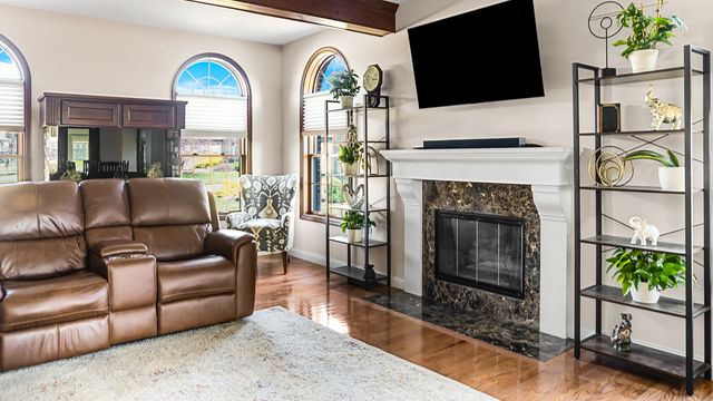 1607 Chestnut Grove Court, Champaign, IL 61822