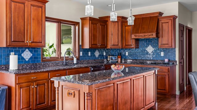 1607 Chestnut Grove Court, Champaign, IL 61822