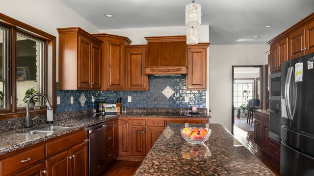 1607 Chestnut Grove Court, Champaign, IL 61822