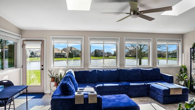 1607 Chestnut Grove Court, Champaign, IL 61822