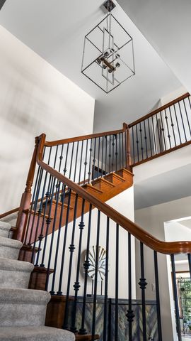 1607 Chestnut Grove Court, Champaign, IL 61822