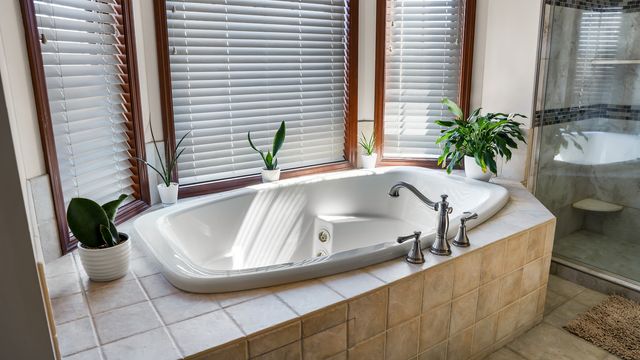 1607 Chestnut Grove Court, Champaign, IL 61822