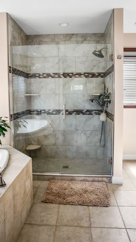 1607 Chestnut Grove Court, Champaign, IL 61822