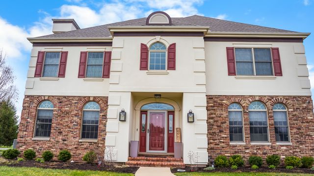 1607 Chestnut Grove Court, Champaign, IL 61822