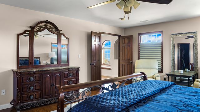 1607 Chestnut Grove Court, Champaign, IL 61822